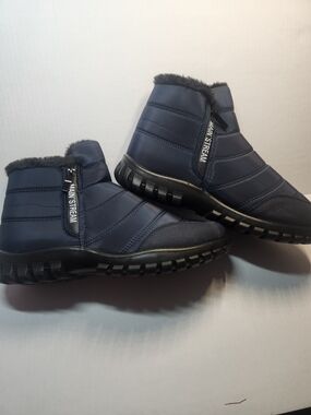 Men's Navy Insulated Snow Ankle Boots